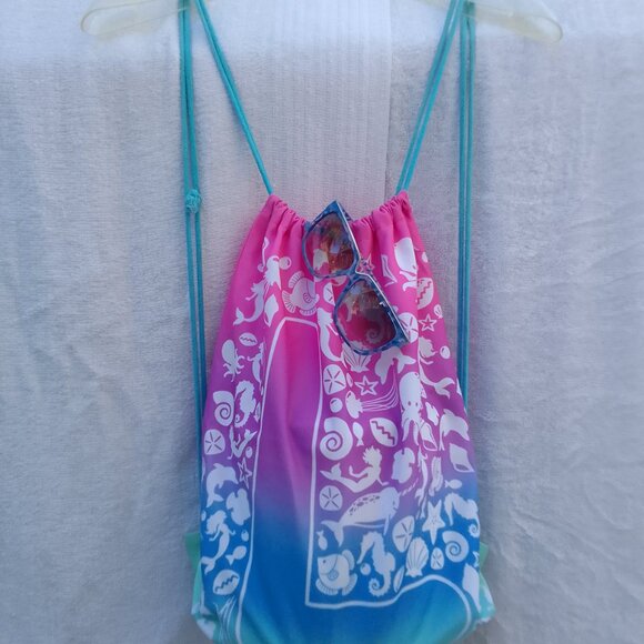 Bundle trendy sunglass&gorgeous-design-print quality backpack brand new main image 7